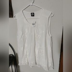 NWT Cal Style White Sleeveless XL Blouse